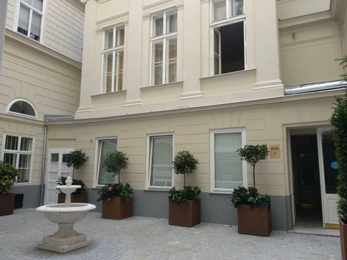 The Temple Apartment Vienna Exterior photo