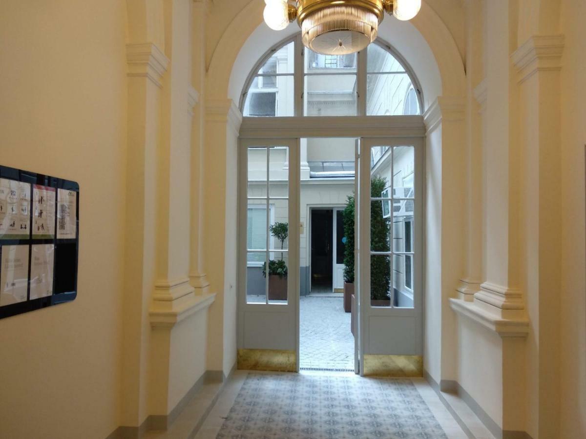 The Temple Apartment Vienna Exterior photo